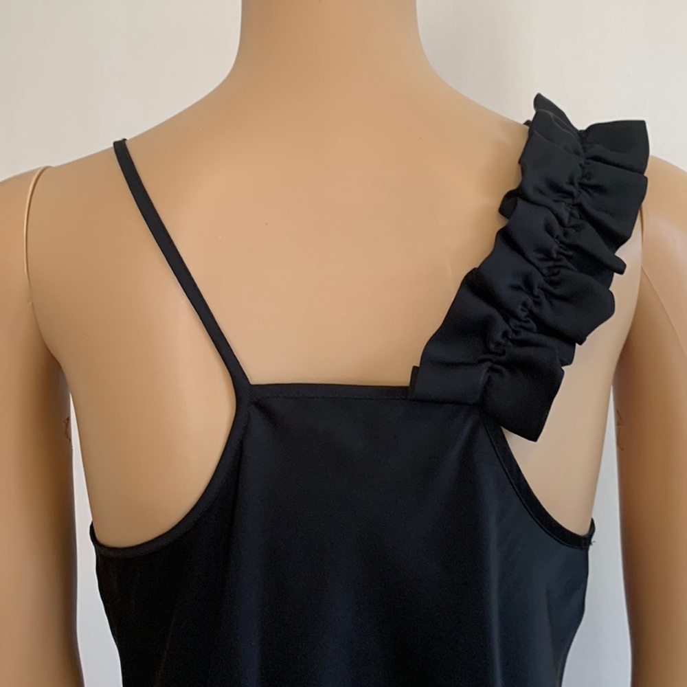 EXPRESS Asymmetrical Ruffle Top - Picture 4 of 6